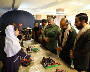 برپایی نمایشگاه علم و فناوری بسیج در چهارمحال و بختیاری برپایی نمایشگاه علم و فناوری بسیج در چهارمحال و بختیاری