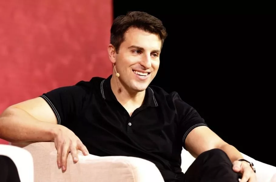 توصیه مدیرعامل Airbnb در عصر هوش مصنوعی: مهارتهایی بیاموزید که همیشه ضروری خواهند بود توصیه مدیرعامل Airbnb در عصر هوش مصنوعی: مهارتهایی بیاموزید که همیشه ضروری خواهند بود