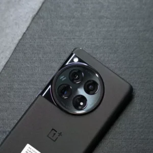 سانسور برخی محتواها توسط هوش مصنوعی وان پلاس؛ فعالیت AI Writer متوقف شد