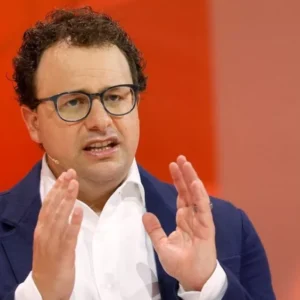 مدیرعامل آنتروپیک: ۹۰ درصد کدهای ما را هوش مصنوعی مینویسد مدیرعامل آنتروپیک: ۹۰ درصد کدهای ما را هوش مصنوعی مینویسد