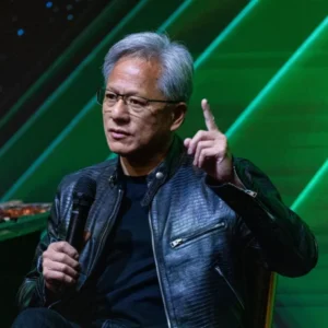 مدیرعامل انویدیا: هیچ‌کسی به بمب اتم نیاز ندارد، همه نیازمند هوش مصنوعی هستند