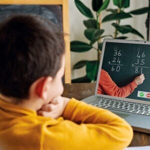 معایب آموزش مجازی دانش‌آموزان/خانواده‌ها کجای معادله‌اند؟