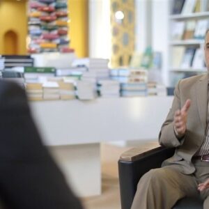 میرکیانی «قصه‌های قرآنی و انبیا» را می‌نویسد