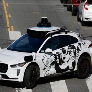 کمک هوش مصنوعی به خودروهای خودران برقی برای تشخیص لحظه‌ای از دست دادن کنترل