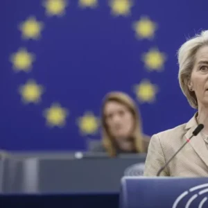 اتحادیه اروپا 200 میلیارد یورو در هوش مصنوعی سرمایه‌گذاری می‌کند؛ همکاری با بخش خصوصی