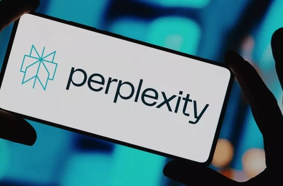 استارتاپ Perplexity دو ابزار هوش مصنوعی جدید برای کاربران حرفهای معرفی کرد استارتاپ Perplexity دو ابزار هوش مصنوعی جدید برای کاربران حرفهای معرفی کرد