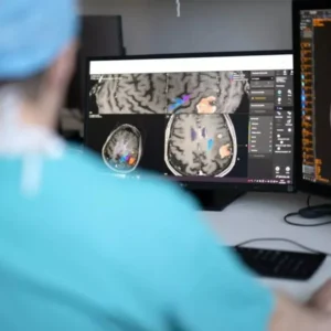 این هوش مصنوعی در 10 ثانیه بخش‌های باقی‌مانده از تومور مغزی را حین جراحی تشخیص می‌دهد