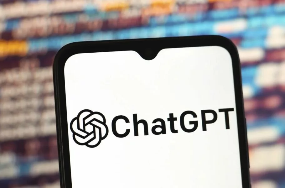 باگ ChatGPT اجازه میداد کاربران زیر سن قانونی گفتگوهای جنسی داشته باشند باگ ChatGPT اجازه میداد کاربران زیر سن قانونی گفتگوهای جنسی داشته باشند