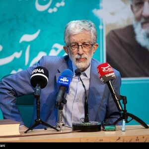 تاریخنگاری بدون اسناد، خیالپردازی است تاریخنگاری بدون اسناد، خیالپردازی است