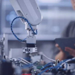 تحقیق دانشگاه MIT: هوش مصنوعی در بسیاری از مشاغل از نیروی انسانی گران‌تر است