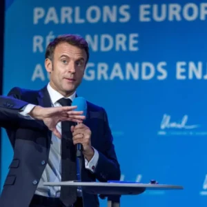 رئیس‌جمهور فرانسه: اروپا باید بیشتر در حوزه هوش مصنوعی سرمایه‌گذاری کند