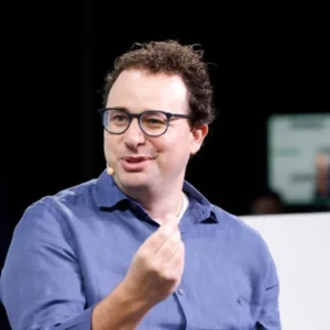 مدیرعامل انتروپیک می‌گوید درآمد پایه همگانی برای حل بحران هوش مصنوعی کافی نیست