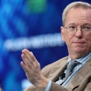 مدیرعامل سابق گوگل انویدیا را برنده بزرگ رقابت هوش مصنوعی می‌داند