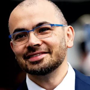 مدیرعامل DeepMind گوگل مسیر رسیدن چت‌بات‌ها به هوش جامع مصنوعی را تشریح کرد