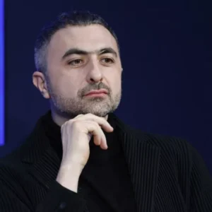 «مصطفی سلیمان»، همبنیانگذار دیپمایند گوگل، مدیرعامل واحد هوش مصنوعی مایکروسافت شد «مصطفی سلیمان»، همبنیانگذار دیپمایند گوگل، مدیرعامل واحد هوش مصنوعی مایکروسافت شد