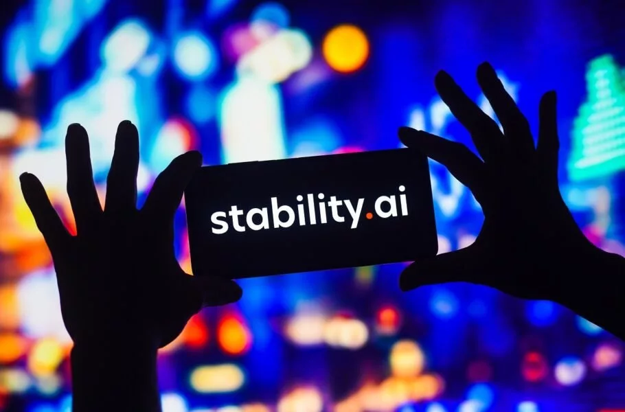 هوش مصنوعی جدید Stability AI تصاویر عجیب و وحشتناکی از آدمها تولید میکند هوش مصنوعی جدید Stability AI تصاویر عجیب و وحشتناکی از آدمها تولید میکند