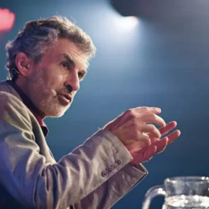 پدرخوانده هوش مصنوعی: سیستم‌های فعلی به‌سمت فریب‌کاری استراتژیک حرکت می‌کنند