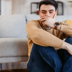 چرا وقتی می‌خواهم از حقم دفاع کنم، می ترسم و اضطراب می‌گیرم؟