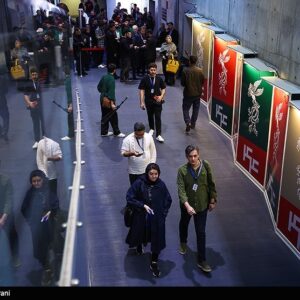 روز چهارم جشنواره فجر؛ از ادای احترام به حاج قاسم تا راز غیبت بازیگران