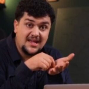 عذرخواهی مجری برنامه خط‌خطی پس از جنجال و انتشار ویدیوی توهین‌آمیز