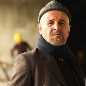 قایق‌سواری صدرعاملی در آبهای کم عمق تهران