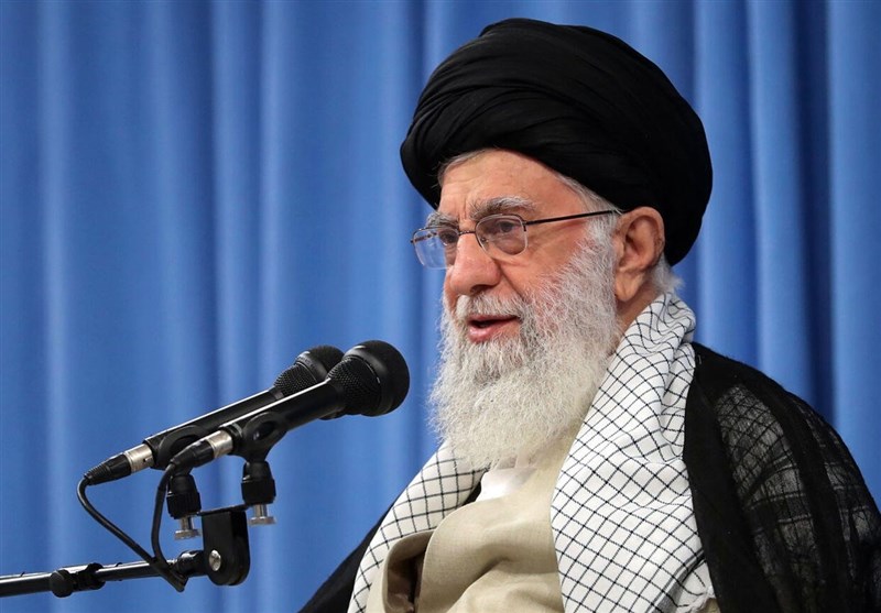 آیا طبق فتاوای شهید آیت الله خامنه‌ای(ره) بقا بر تقلید ایشان جایز است؟