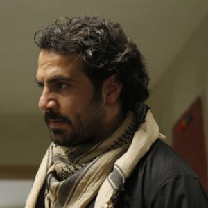 بیگانگان باعث شد چندزبان یاد بگیرم/امیدوارم ایران وطن به آرامش برسد