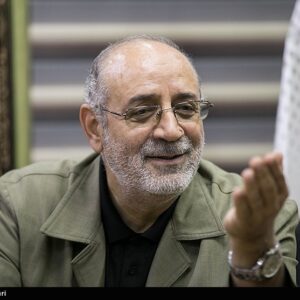 خداوند ملتی را که عرصه یاری خداوند را خالی نگذاشت یاری کرد