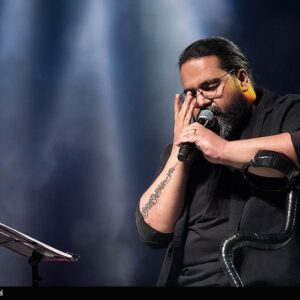 رضا صادقی: قلبم برای دختران معصوم میناب می‌تپد