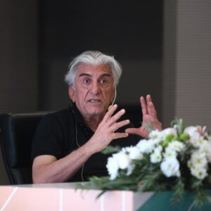 رضا کیانیان: کشتن کودکان نقض قوانین جنگ است