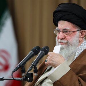 زنی که رهبر انقلاب "شجاعت" را از او آموخت