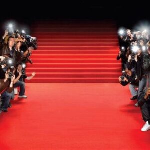 سلبریتی‌ها چرا همچنان در سکوت‌اند؟