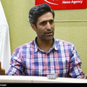 قارایی: افتخار میکنم برای محافظت از "ایران جان‌ما" کنار هم ایستاده ایم