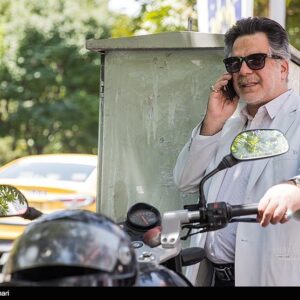 محمدحسین فرح‌بخش: ملت ما ایستاده است