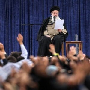 مرور محور بیانات رهبر شهید انقلاب در آخرین دیدار رمضانی