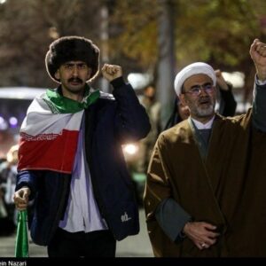موج گرایش شدید به گفتمان انقلاب اسلامی