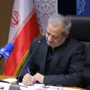نامه کاظمی به مدیرکل یونسکو درباره تعلیق مدارس ایرانی در امارات