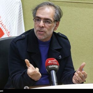 وطن زنده‌است با هر گام با هر راهپیمایی
