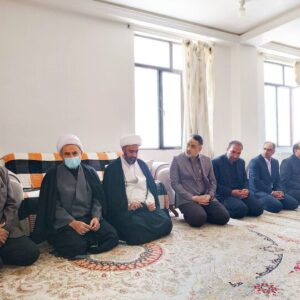 امام جمعه ایلام با خانواده های معظم شهدای جنگ رمضان دیدار کرد