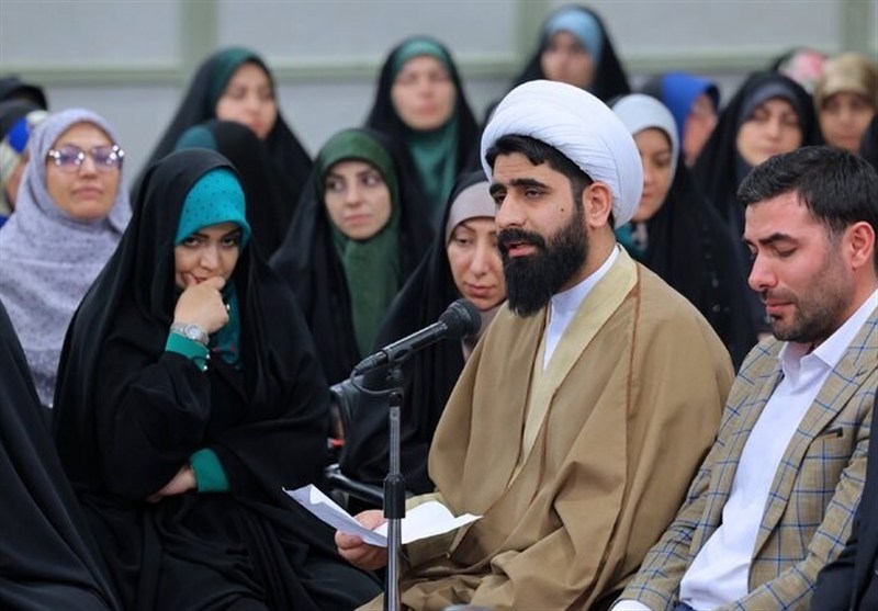 «بزن که خوب میزنی»؛ پرمخاطبترین شعر جنگ که 20دقیقهای تولید شد شعر , ادبیات مقاومت , جنگ ,