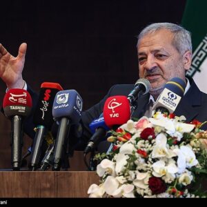تأکید وزیر آموزش‌وپرورش بر نقش راهبردی انجمن اولیا و مربیان