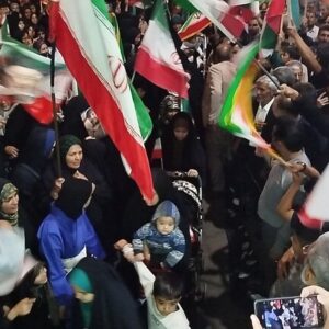 تجدید عهد مردم کردکوی در شب‌های همبستگی