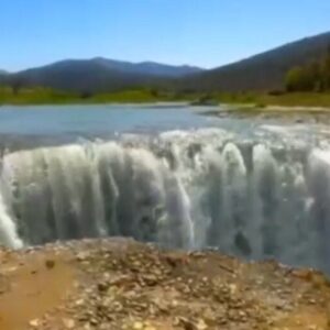 حجم آب در دشت بیلو ۱۵ کیلومتری مریوان