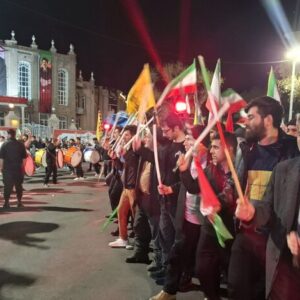 دسته‌های حسینی تبریز همچنان پای کار انقلاب هستند
