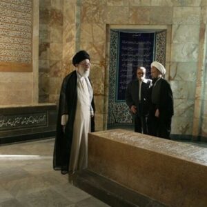 ذکر جمیل سعدی در کلام رهبر شهید+فیلم