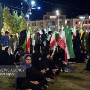صدای دفاع از وطن مردم باغیرت رزن در خیابان‌ها