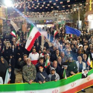 طنین‌نوای الله اکبر و حیدر حیدر کمیجانی‌ها در حمایت از رهبر انقلاب