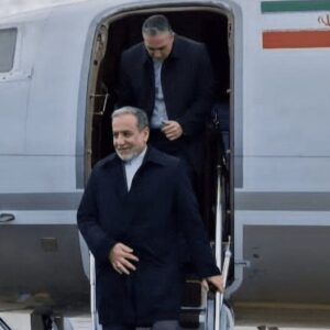 عراقچی برای دیدار با پوتین وارد سن‌پترزبورگ شد