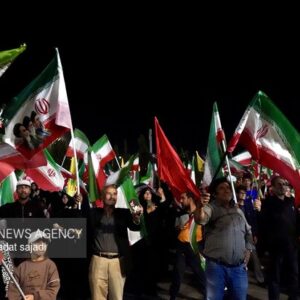 میدان آزادی میزبان شور کرامت و مقاومت مردم کرمان