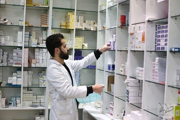 وزارت بهداشت از اقدام آسیب زا در حوزه دارو جلوگیری کند